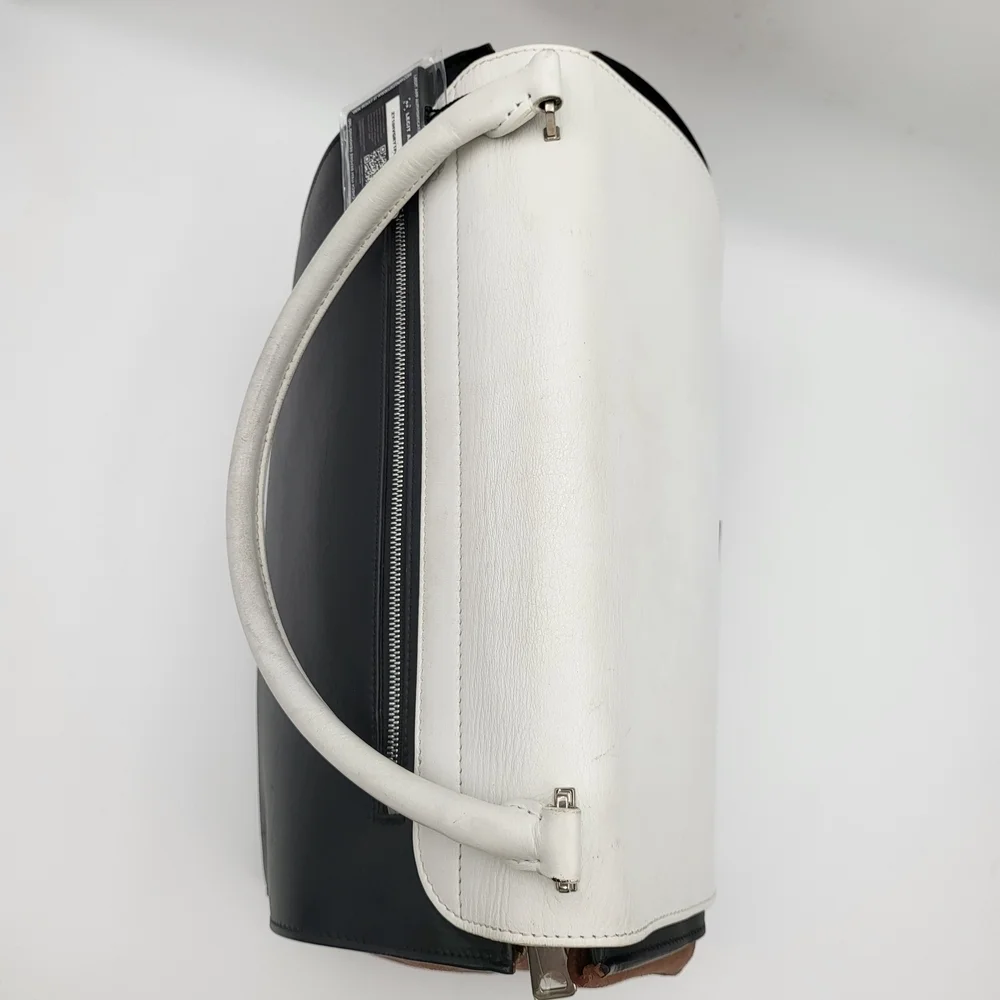 Celine Trapeze tri-color shoulder bag..authentic w/COA..